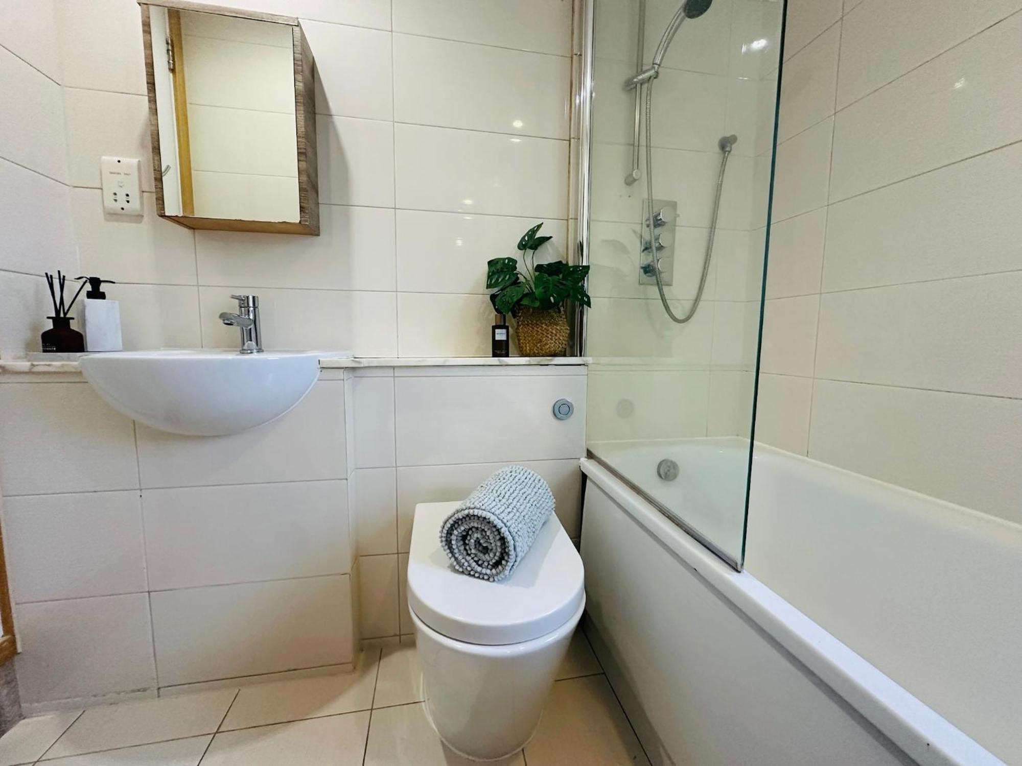 Appartamento Stylish, Modern In Londra